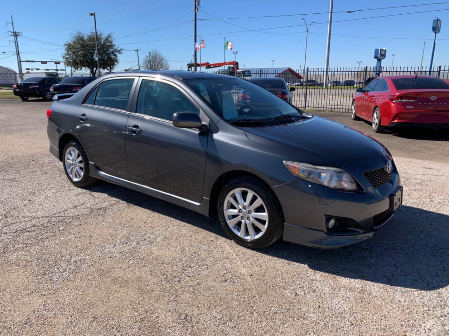 2009 Gray /Black Toyota Corolla S (1NXBU40E49Z) with an 1.8L L4 DOHC 16V engine, AUTOMATIC transmission, located at 1830 North Belt Line Road, Irving, TX, 75061, (469) 524-0199, 32.834373, -96.993584 - Photo#6